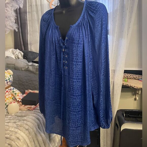 Jessica simpson plus size blue snakeskin snimal print lace up top/shirt/blouse - Picture 1 of 6